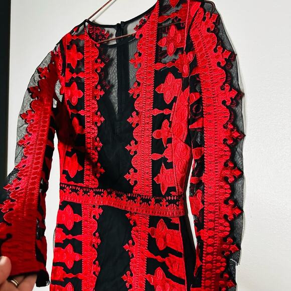 NICOLE MILLER Red Black Illusion Embroidered Mesh Long Sleeve Sheath Dress Size6 - Picture 6 of 11